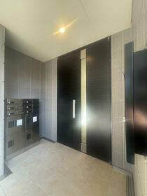 16/18 エントランス