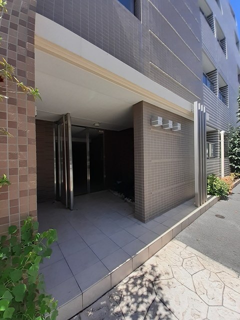 2/8 エントランス