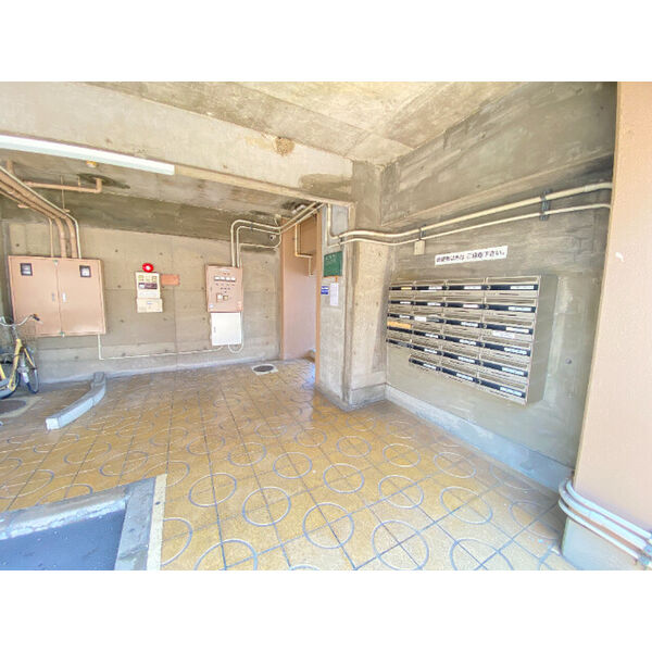 3/4 エントランス