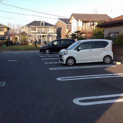 14/18 駐車場
