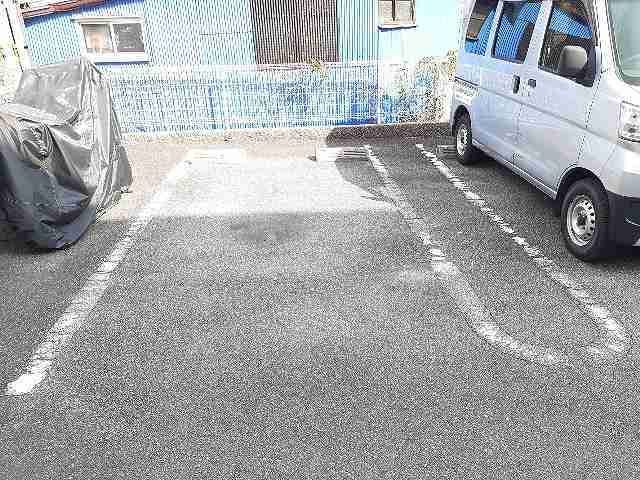 2/10 駐車場
