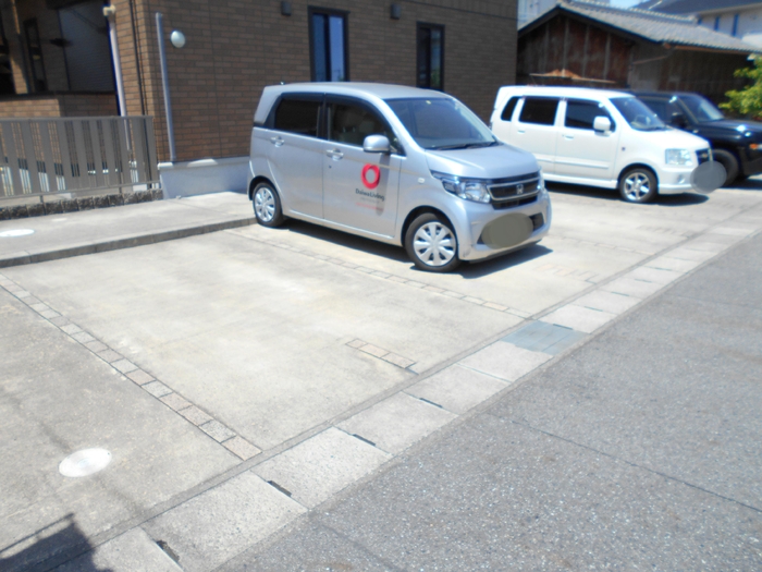 16/22 駐車場