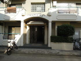 15/17 エントランス