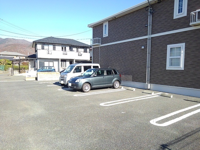 14/20 駐車場
