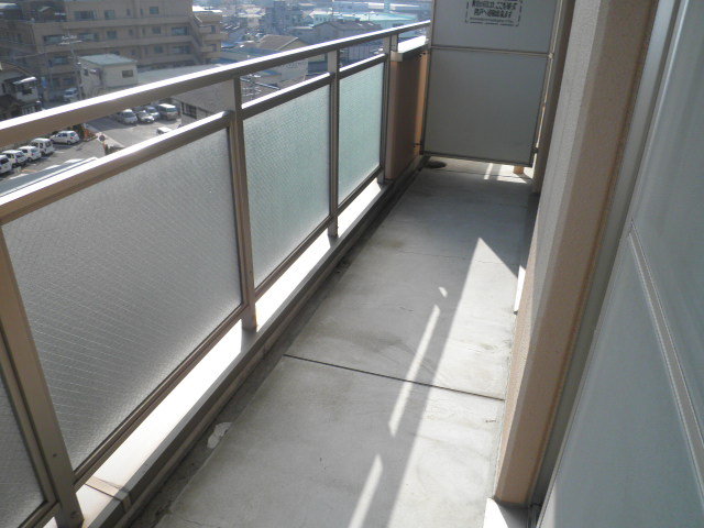 17/23 バルコニー