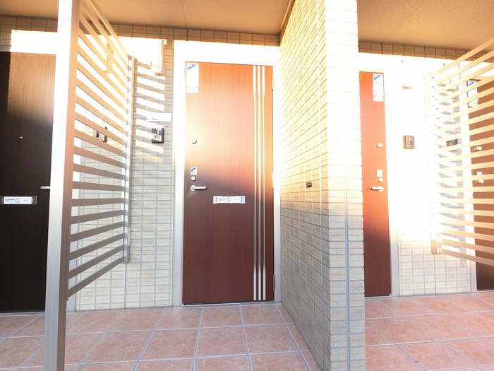 18/28 エントランス