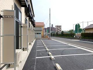 2/6 駐車場