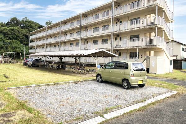 16/26 駐車場