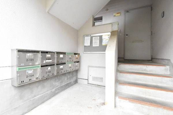 15/17 エントランス