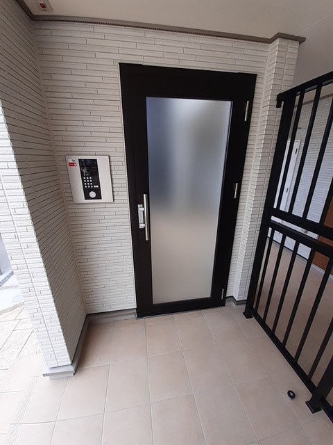 14/20 エントランス