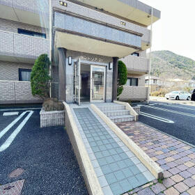 15/16 エントランス