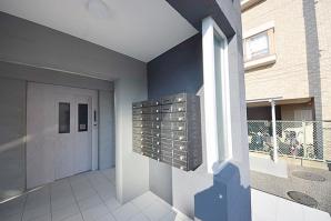 21/30 エントランス