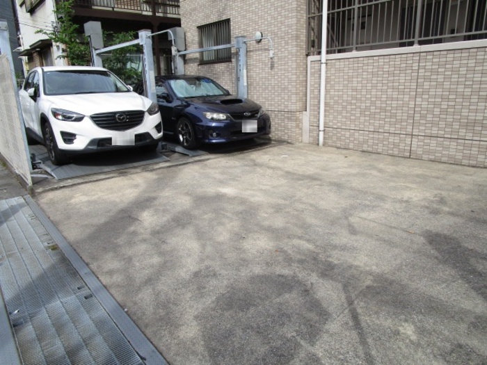 19/20 駐車場
