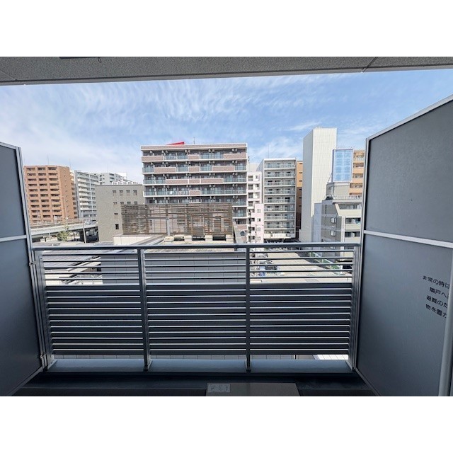13/21 バルコニー