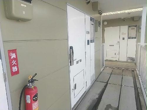 13/16 エントランス