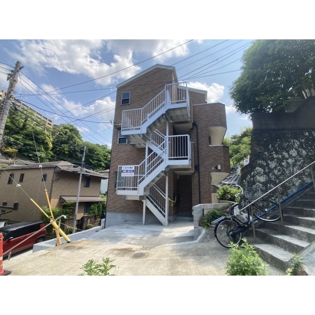 2/2 エントランス