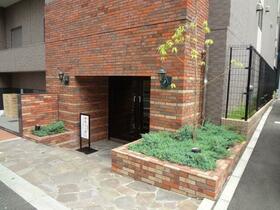 15/16 エントランス