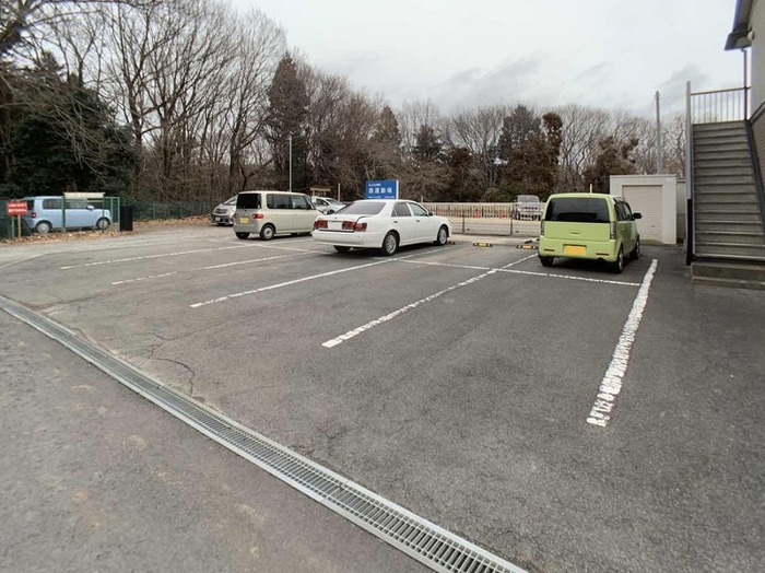 20/28 駐車場