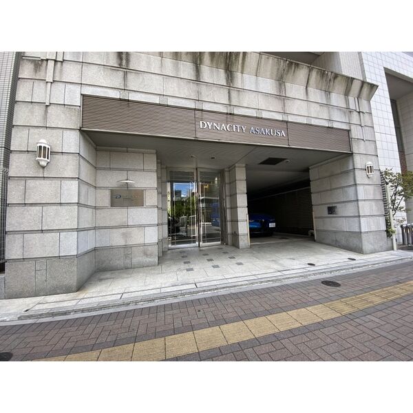 17/24 エントランス