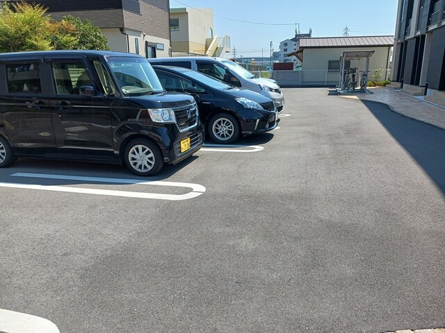 14/20 駐車場