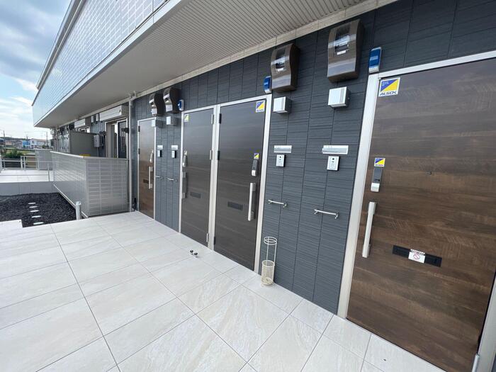 17/23 エントランス