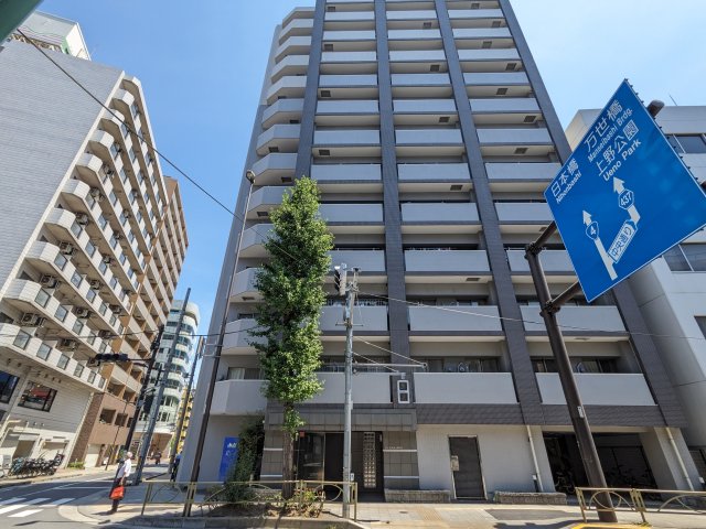 エルエースイート上野の外観