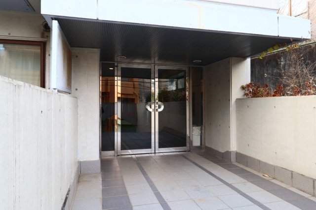 20/22 エントランス