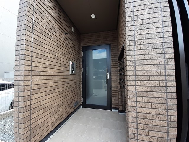 13/20 エントランス