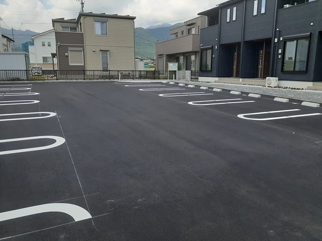 14/20 駐車場
