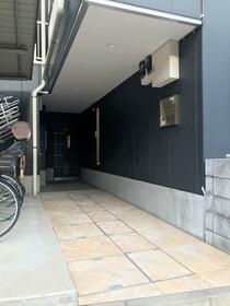 2/5 エントランス