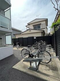 16/17 駐車場