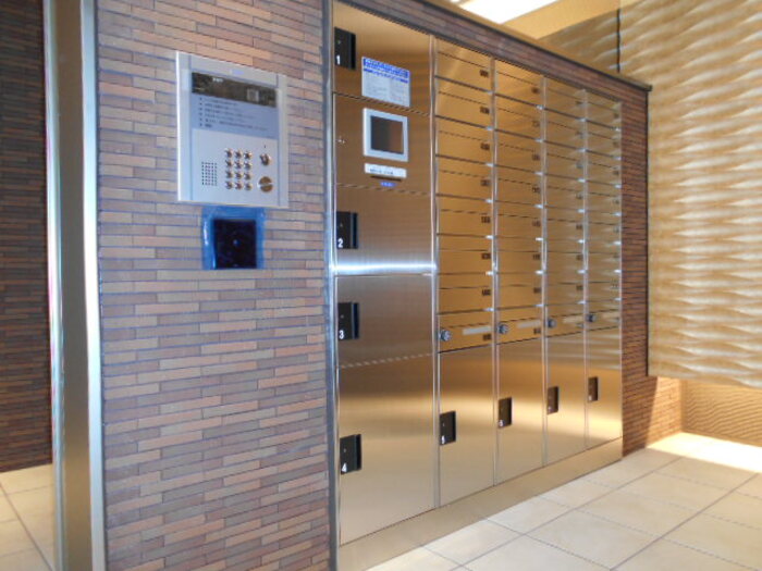 17/20 エントランス