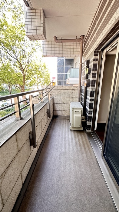 16/28 バルコニー