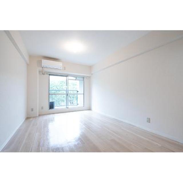 21/30 リビング/ダイニング