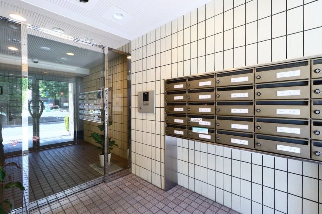 3/8 エントランス