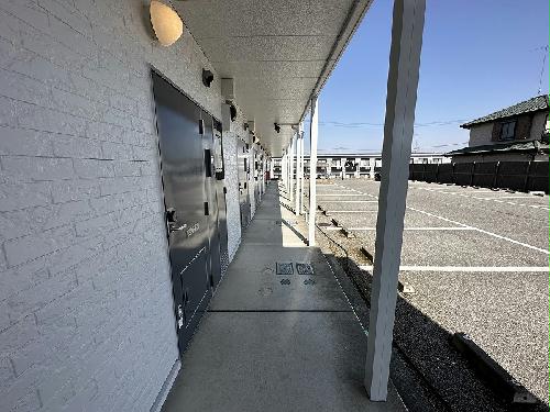 17/20 エントランス