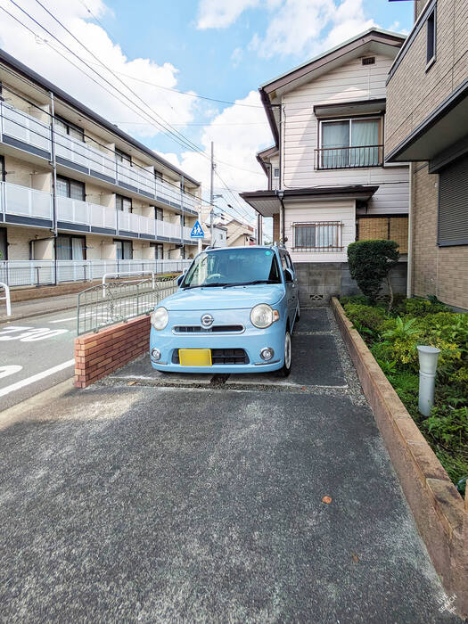 8/8 駐車場