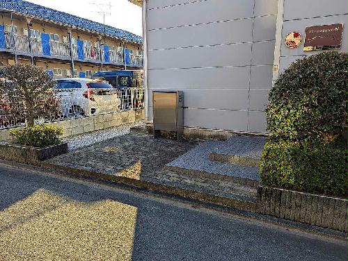 2/2 エントランス