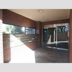 15/16 エントランス