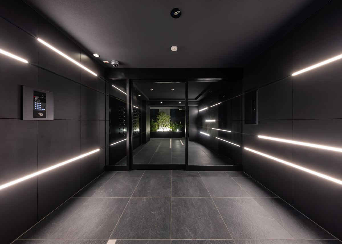 28/29 エントランス