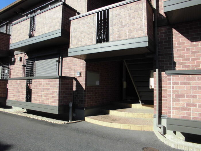 16/27 エントランス