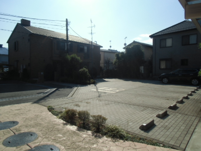 15/16 駐車場