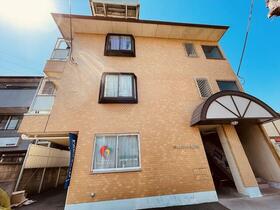 16/25 エントランス