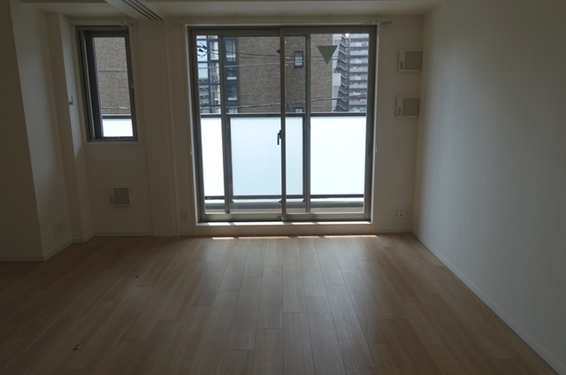 28/30 リビング/ダイニング