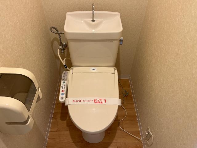 16/27 トイレ