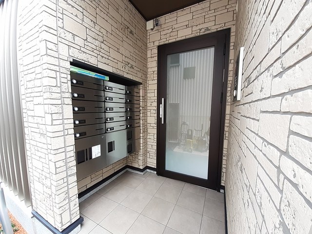 14/20 エントランス