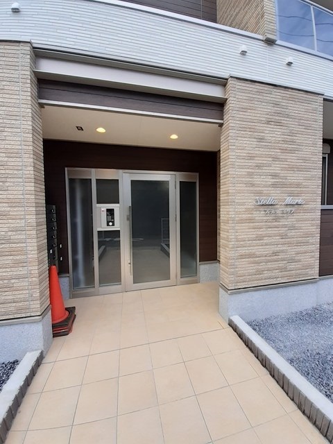 13/20 エントランス