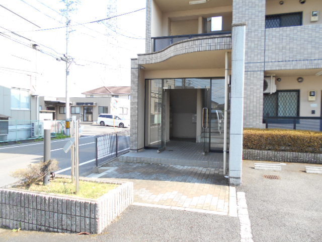 13/20 エントランス