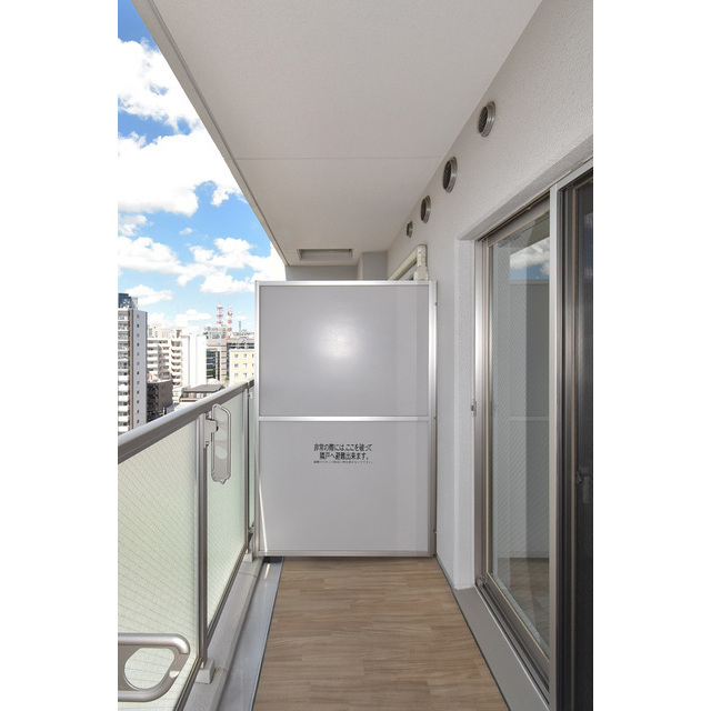 18/26 バルコニー