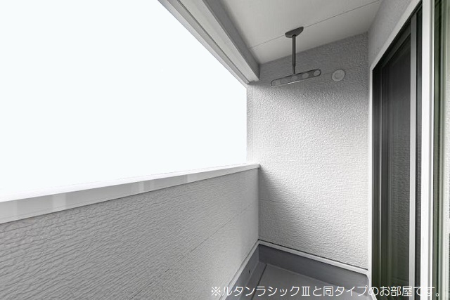 14/27 バルコニー